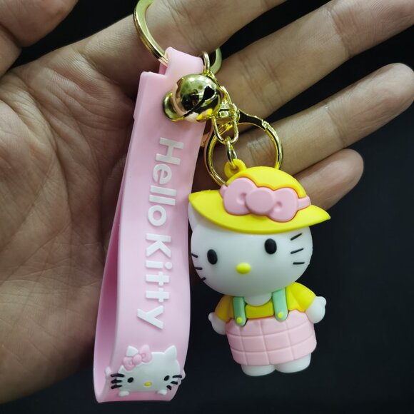 Hello Kitty Accessories - Hello Kitty Baker keychain